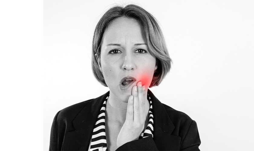 woman-suffering-tooth-pain